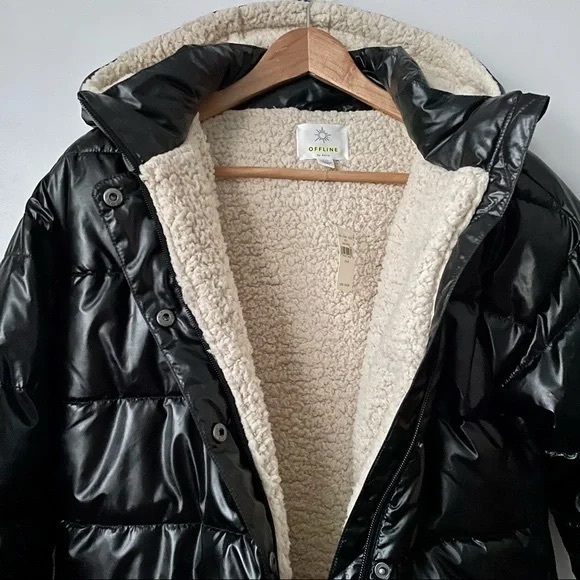 American Eagle Aerie Black Glossy Sherpa Lined Puffer Jacket NWT, Size M - Picture 6 of 11